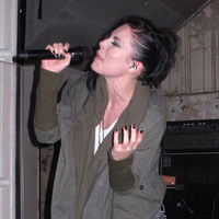 Skylar Grey performing her first gig pictures | Picture 63501